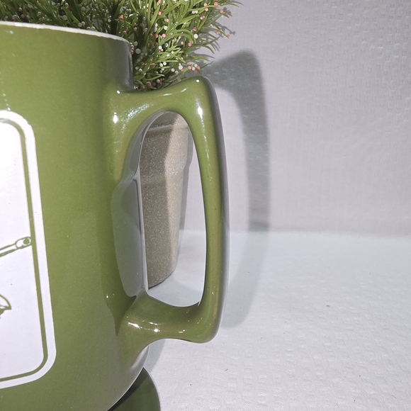 VINTAGE FOOTED MUG ARMY GREEN WITH GRAPHIC DESIGN GATOR ON ARMY TANK NOSTALGIC - Picture 5 of 6